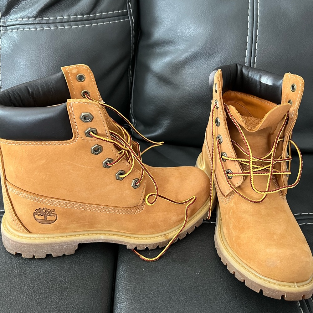 Women’s Wedge Timberland Boots